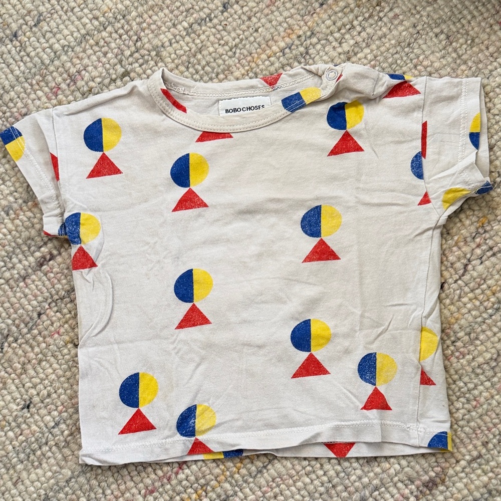 Bobo Choses Kids Tee with Colorful Shapes  100% organic cotton